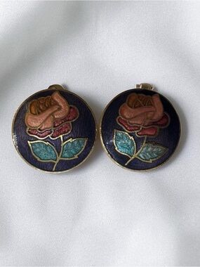 VTG Round Navy with Pink Rose Enamel Clip-On Earrings 1.5”